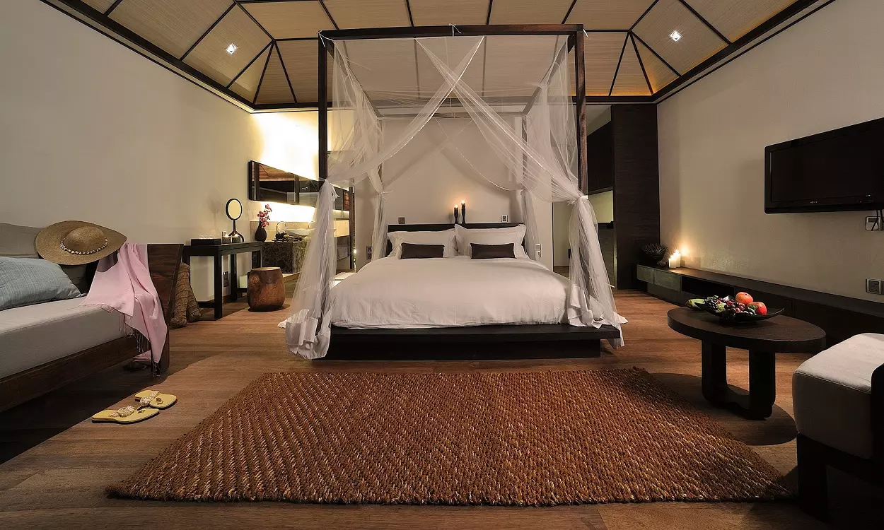 Prestige Hillside Retreat Bedroom